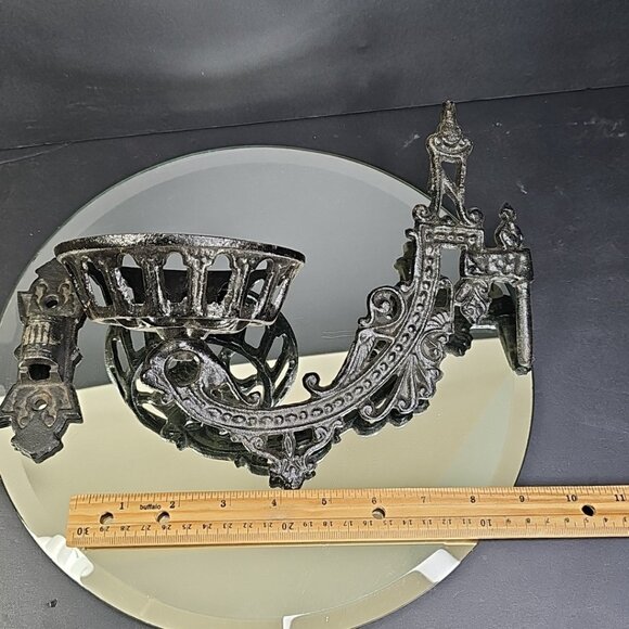 Antique Wall Mount Oil Lamp Holder Cast Iron Wall Sconce Swing Wall Bracket USA - Picture 8 of 14
